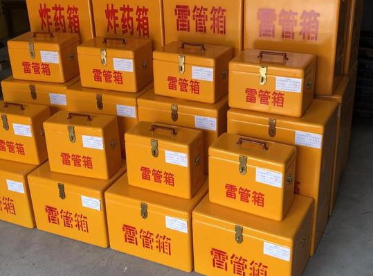 保康玻璃钢雷管箱的使用寿命一般是多少？